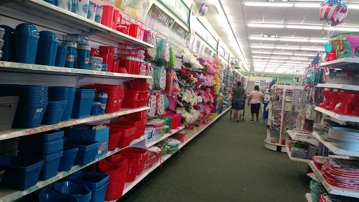 Dollar Store «Dollar Tree», reviews and photos, 10565 W Colfax Ave, Lakewood, CO 80215, USA