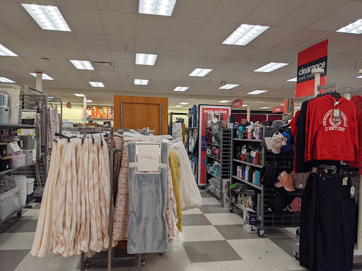 Department Store «T.J. Maxx», reviews and photos, 4121 Towne Center Dr, Louisville, KY 40241, USA