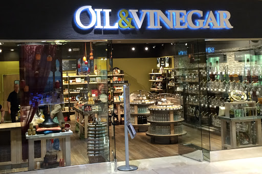 Gourmet Grocery Store «Oil & Vinegar», reviews and photos, 8429 Park Meadows Center Dr B121, Lone Tree, CO 80124, USA