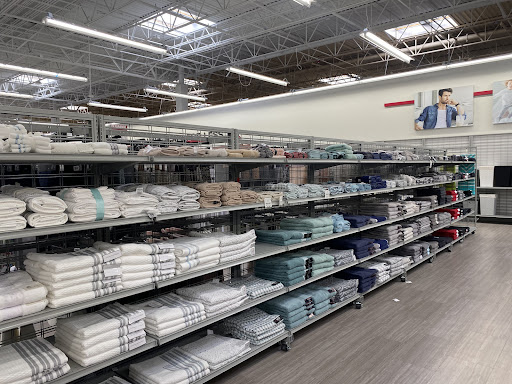 Clothing Store «Burlington Coat Factory», reviews and photos, 955 W Brandon Blvd, Brandon, FL 33511, USA