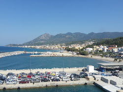 Foto von Samian Mare Beach mit geräumige küstenlinie