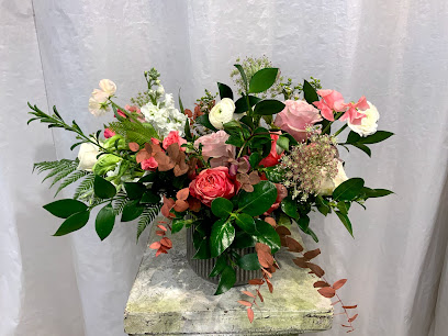 Tourterelle Floral Design