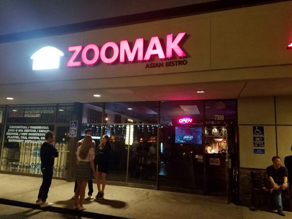 Zoomak Asian Bistro 90621