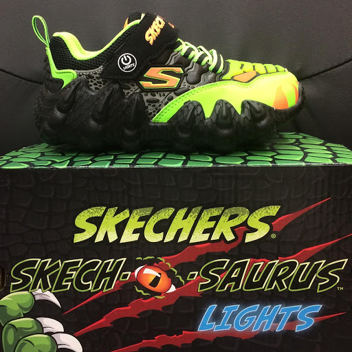 Shoe Store «Discount Shoes», reviews and photos, 1282 Brevard Rd, Asheville, NC 28806, USA