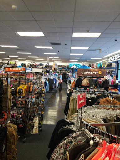 Sporting Goods Store «Big 5 Sporting Goods», reviews and photos, 19403 Victory Blvd #23, Reseda, CA 91335, USA
