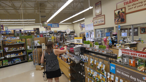 Pet Supply Store «Petco Animal Supplies», reviews and photos, 1350 S Ironton St #120, Aurora, CO 80012, USA