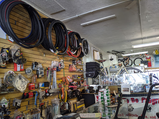 Bicycle Store «Buckroe Beach Bicycle Shop», reviews and photos, 220 Buckroe Ave, Hampton, VA 23664, USA