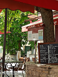 Atmosphère du Restaurant Cafe du Centre à Roquecor - n°11