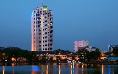 Hilton Colombo Residences image
