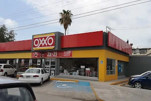 Oxxo Cascada image
