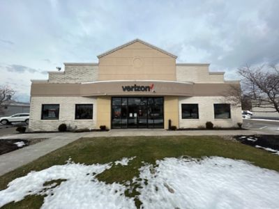 Cell Phone Store «Verizon», reviews and photos, 5945 Mayfield Rd, Mayfield Heights, OH 44124, USA