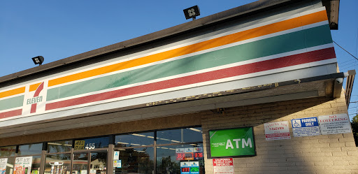 Convenience Store «7-Eleven», reviews and photos, 455 E Foothill Blvd, Azusa, CA 91702, USA