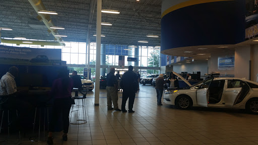 Used Car Dealer «CarMax», reviews and photos, 101 N Wolf Rd, Hillside, IL 60162, USA