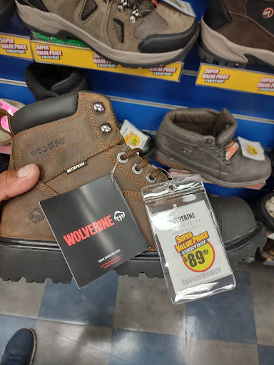 Sporting Goods Store «Big 5 Sporting Goods», reviews and photos, 900 W El Monte Way, Dinuba, CA 93618, USA