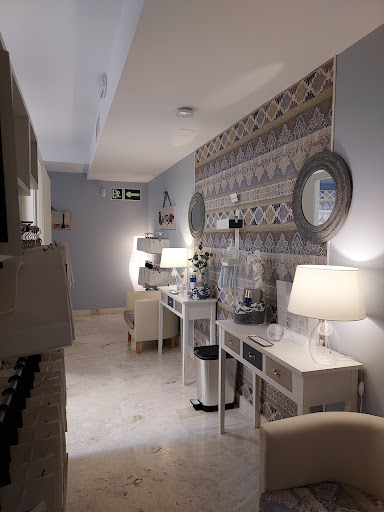 Clínica Veterinaria Poveda en Roquetas de Mar