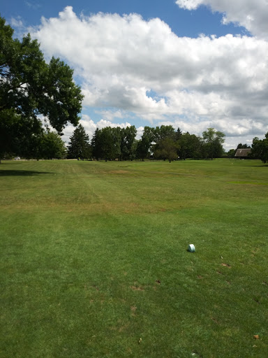 Golf Course «Par 3 Golf Course», reviews and photos, 3362 Fairlawn Dr, Columbus, IN 47203, USA