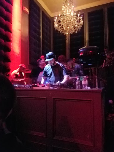 Night Club «Mister East», reviews and photos, 2401 Wood Ave, Roselle, NJ 07203, USA