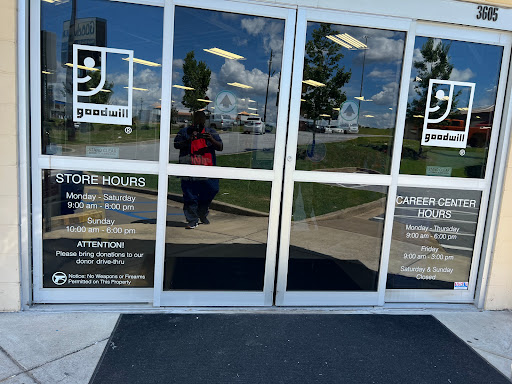 Thrift Store «Goodwill», reviews and photos