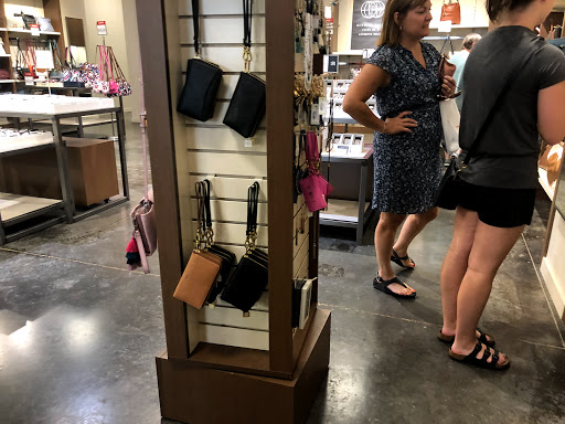 Watch Store «Fossil Outlet Store», reviews and photos, 18521 Outlet Blvd #725, Chesterfield, MO 63005, USA