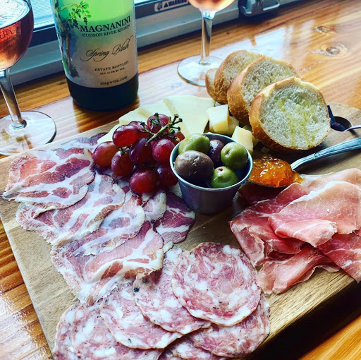 Florist «Secret Garden Florist & Gift Shop, Inc», reviews and photos, 2294 NY-208, Montgomery, NY 12549, USA