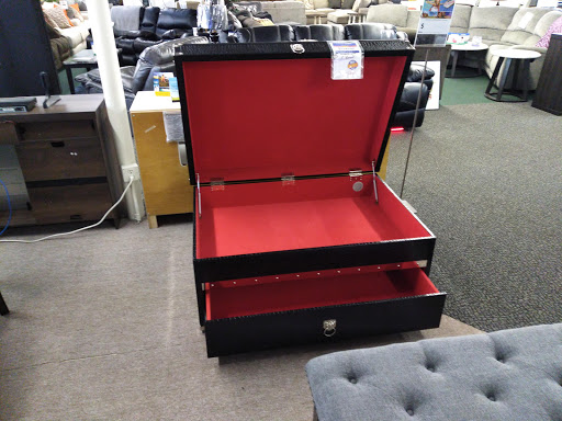 Furniture Store «Winner Furniture - Shively», reviews and photos, 2530 Dixie Hwy, Louisville, KY 40216, USA