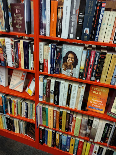 Book Store «Bookmans Phoenix Entertainment Exchange», reviews and photos, 8034 N 19th Ave, Phoenix, AZ 85021, USA