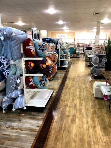 Department Store «HomeGoods», reviews and photos, 4190 Vinewood Ln N #134, Plymouth, MN 55442, USA