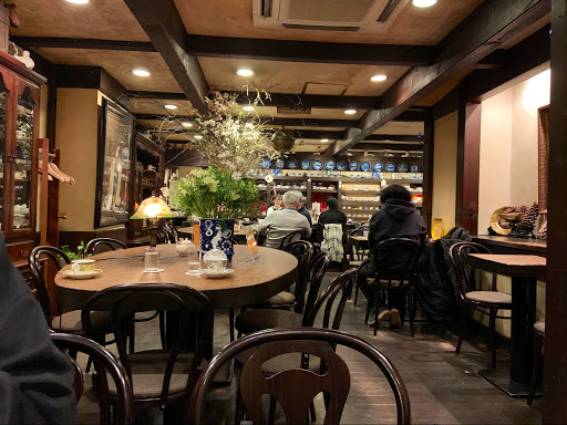 静かなカフェ 東京