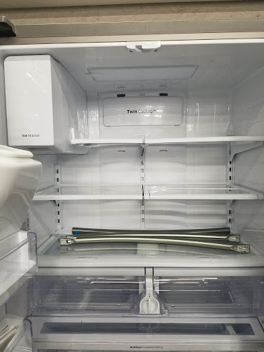 Shops to buy fridges in Boston
