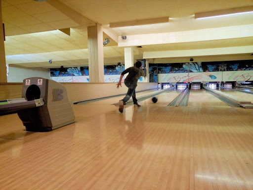 Bowling Alley «The Bozeman Bowl», reviews and photos, 414 E Babcock St, Bozeman, MT 59715, USA