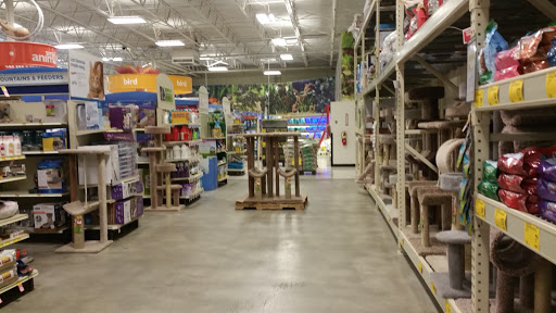 Pet Supply Store «PetSmart», reviews and photos, 650 Commerce Blvd, Scranton, PA 18519, USA