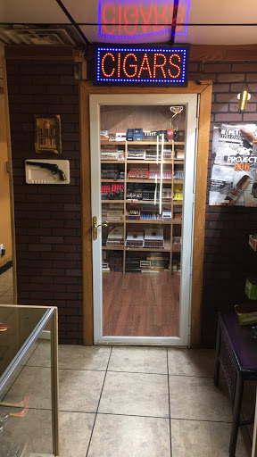 Tobacco Shop «VIP Smoke Shop & Gifts», reviews and photos, 519 S 3rd St, Louisville, KY 40202, USA