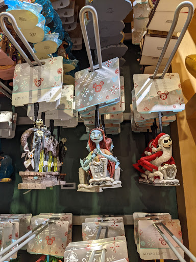 Toy Store «Disney Store», reviews and photos, 1961 Chain Bridge Rd, McLean, VA 22102, USA