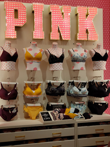 Victoria's Secret & PINK