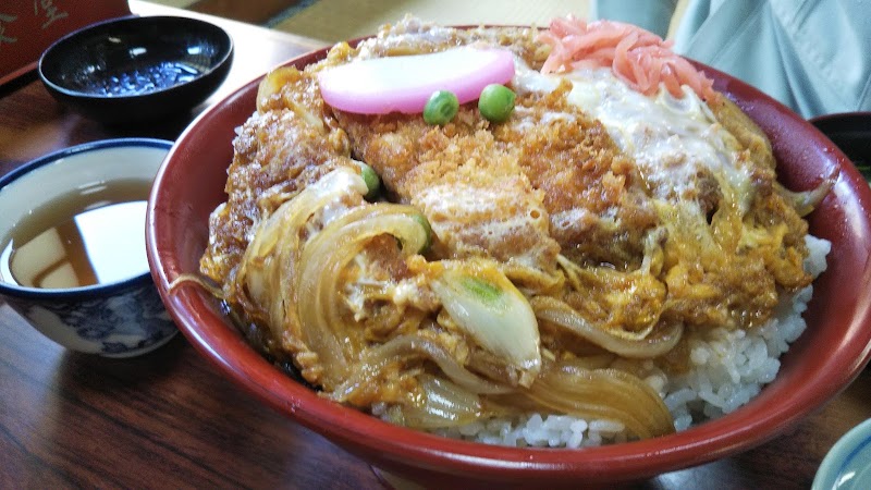 やまこ食堂干潟駅前