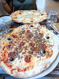 Pizza du Restaurant Crêperie de Kerurus à Plounéour-Brignogan-plages - n°3