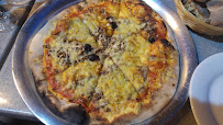 Pizza du Restaurant-Pizzeria Le Colombier à Le Revest-les-Eaux - n°12