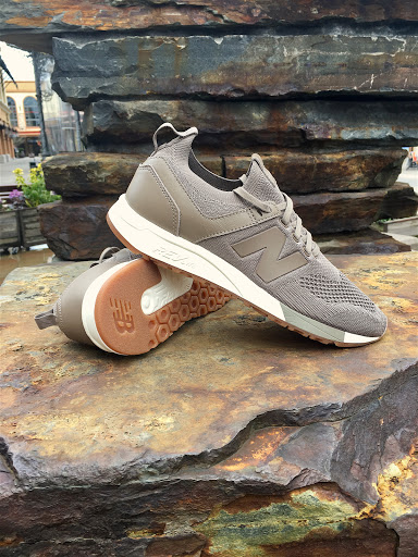 Shoe Store «New Balance Alderwood», reviews and photos, 3000 184th St SW #200, Lynnwood, WA 98037, USA
