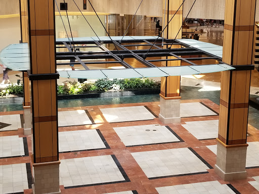 Computer Store «Apple Northbrook», reviews and photos, 1310 Northbrook Ct, Northbrook, IL 60062, USA