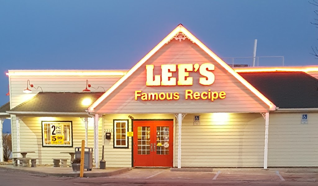 Lee's Famous Recipe Chicken 65202