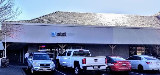 Cell Phone Store «AT&T Authorized Retailer», reviews and photos, 6500 Hembree Ln, Windsor, CA 95492, USA