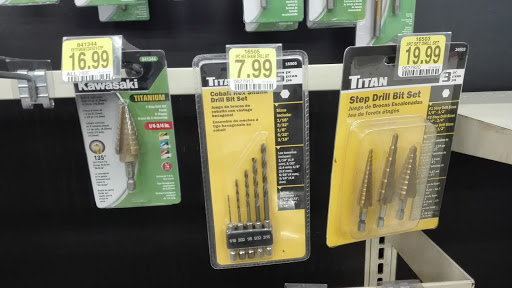 Auto Parts Store «Pep Boys Auto Parts & Service», reviews and photos, 6125 Hollywood Blvd, Hollywood, CA 90028, USA