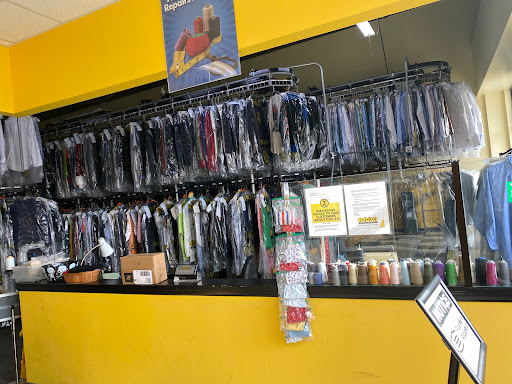Dry Cleaner «ZIPS Dry Cleaners», reviews and photos, 1342 Bristol Pike Bristol Pike, Andalusia, PA 19020, USA