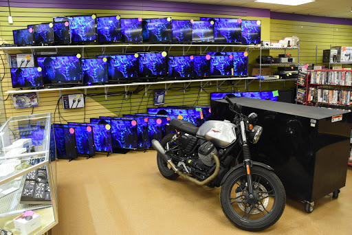 Pawn Shop «Money & More», reviews and photos, 1025 S Riverside Dr, Iowa City, IA 52246, USA