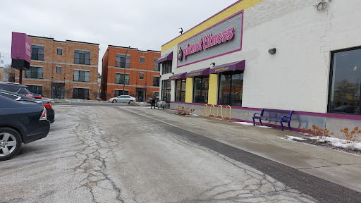 Gym «Planet Fitness», reviews and photos, 2560 N Harlem Ave, Elmwood Park, IL 60707, USA