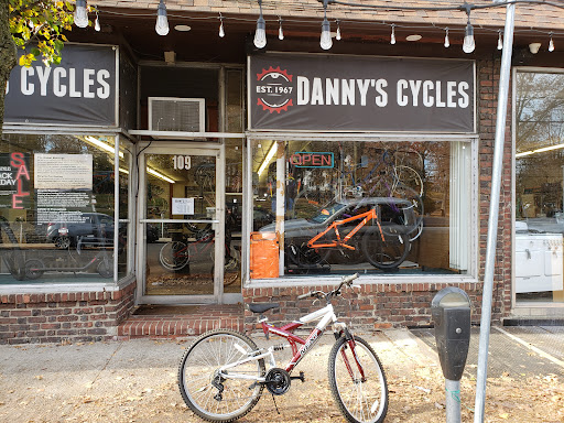 Bicycle Store «Pelham Bicycle Center», reviews and photos, 109 Wolfs Ln, Pelham, NY 10803, USA