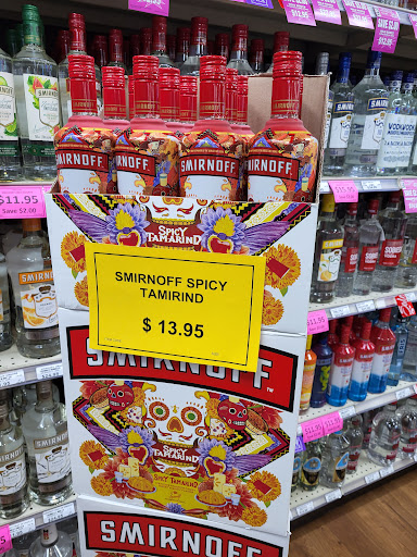 Liquor Store «Hillsboro Liquor Store», reviews and photos, 2055 SE Tualatin Valley Hwy #14, Hillsboro, OR 97123, USA