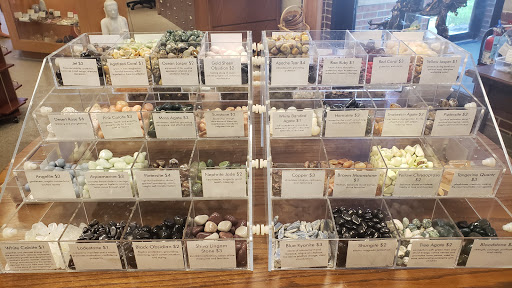 Book Store «Quest Book Shop», reviews and photos, 306 Geneva Rd, Wheaton, IL 60187, USA