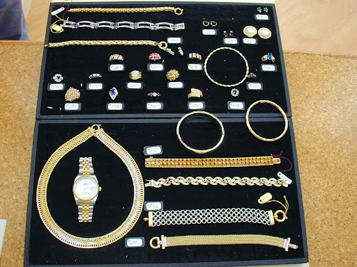 Coin Dealer «Seacoast Coin & Jewelry», reviews and photos, 725 Lafayette Rd # 10, Hampton, NH 03842, USA