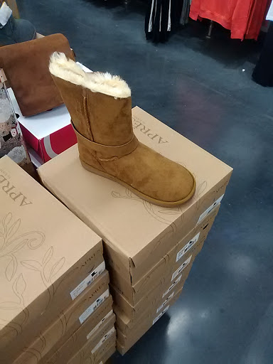 Shoe Store «WSS», reviews and photos, 4457 W Charleston Blvd, Las Vegas, NV 89102, USA